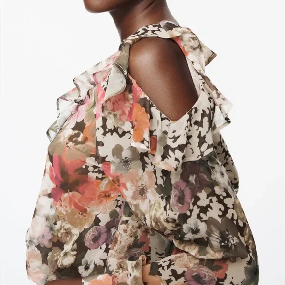 ❌SOLD❌ ZARA Floral Print Shirt - Picture 2 of 9